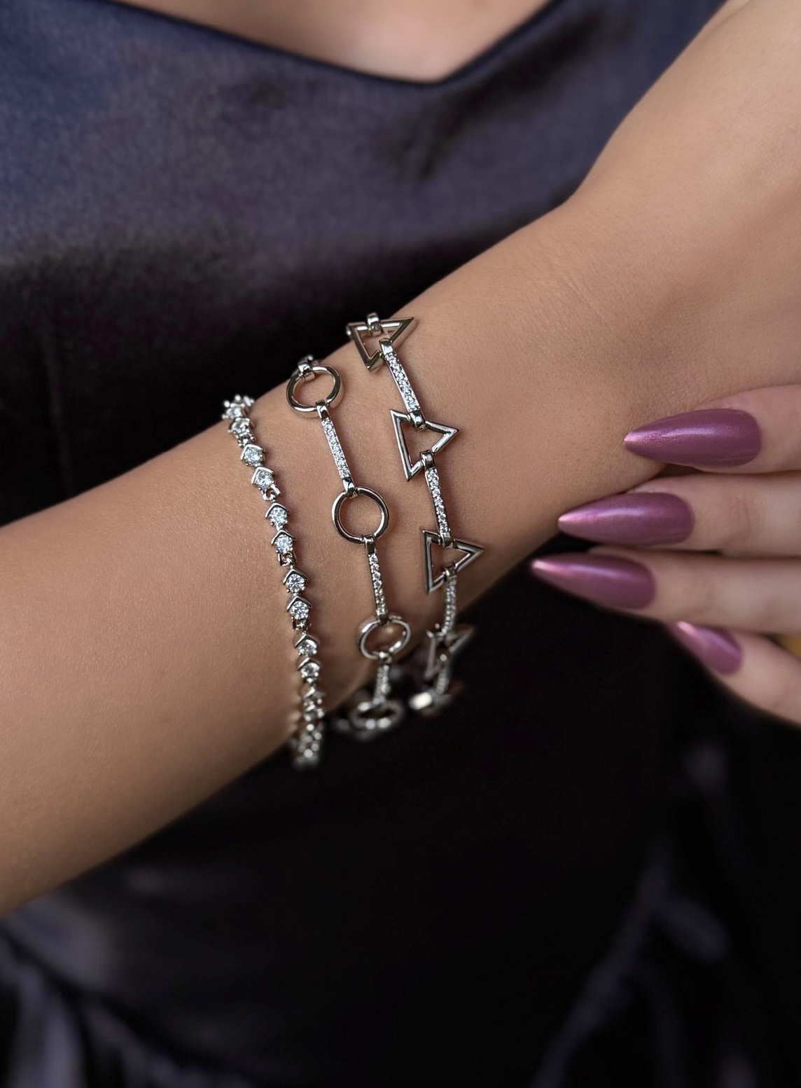 screenshot-6 Özel Seri Taşlı Küçük Halka Şık Bileklik - Görsel 1